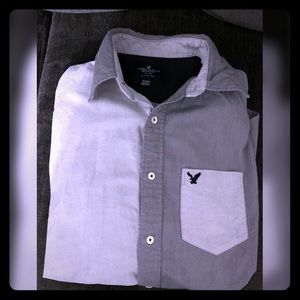 American Eagle T shirts like new